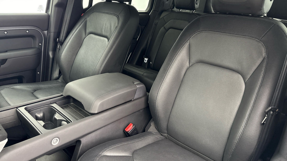 Used Land Rover Defender 110 2024 for sale - 76821426: Photo 7