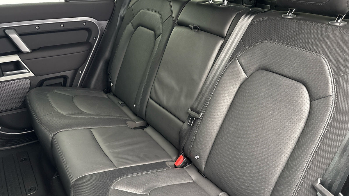 Used Land Rover Defender 110 2024 for sale - 76821426: Photo 8