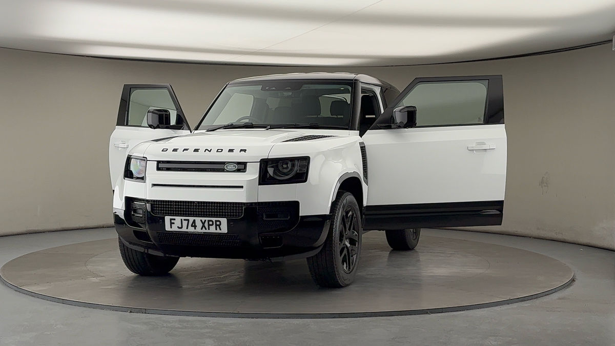 Used Land Rover Defender 90 2024 for sale - 76643160: Photo 56