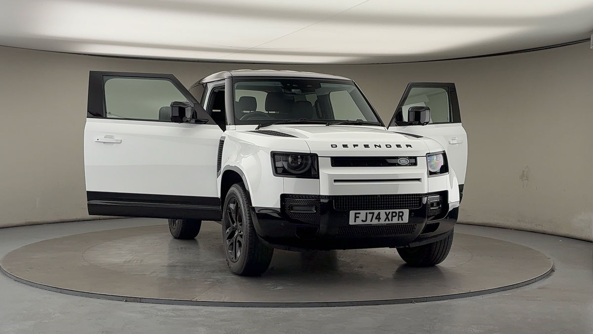 Used Land Rover Defender 90 2024 for sale - 76643160: Photo 58