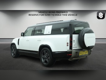 Used Land Rover Defender 130 2023 for sale - 77749378: Photo