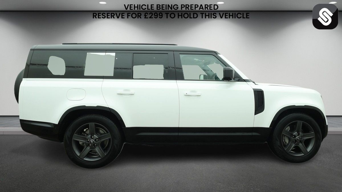 Used Land Rover Defender 130 2023 for sale - 77749378: Photo 5