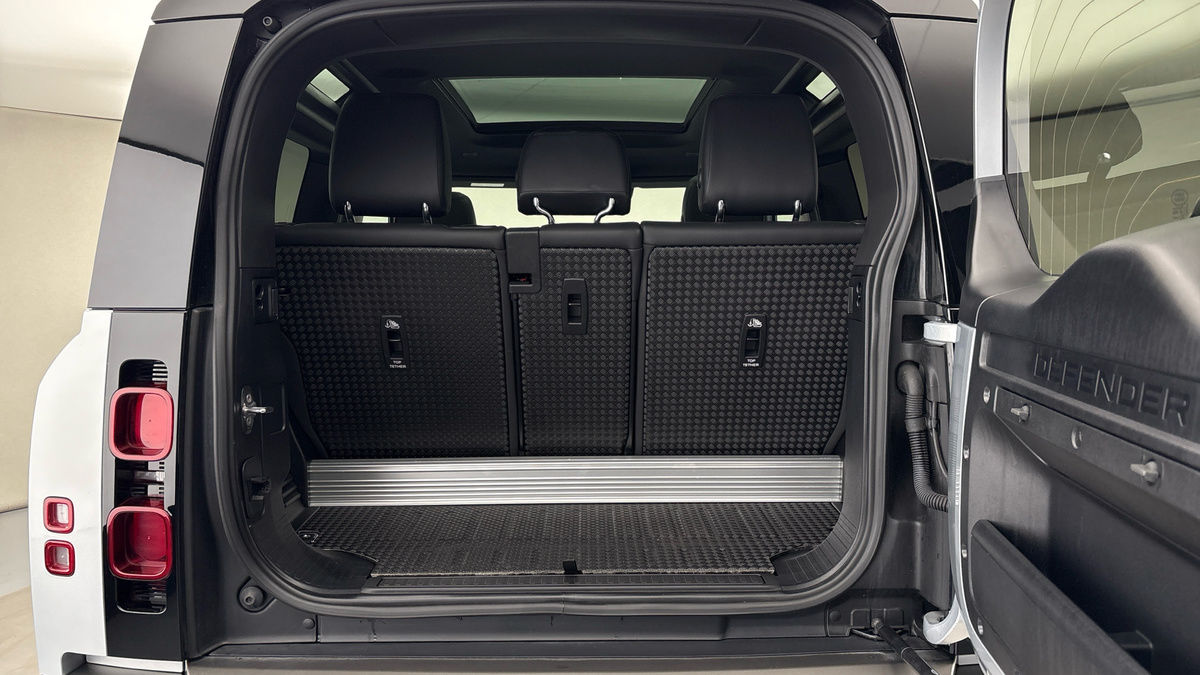 Used Land Rover Defender 2022 for sale - 78213269: Photo 11