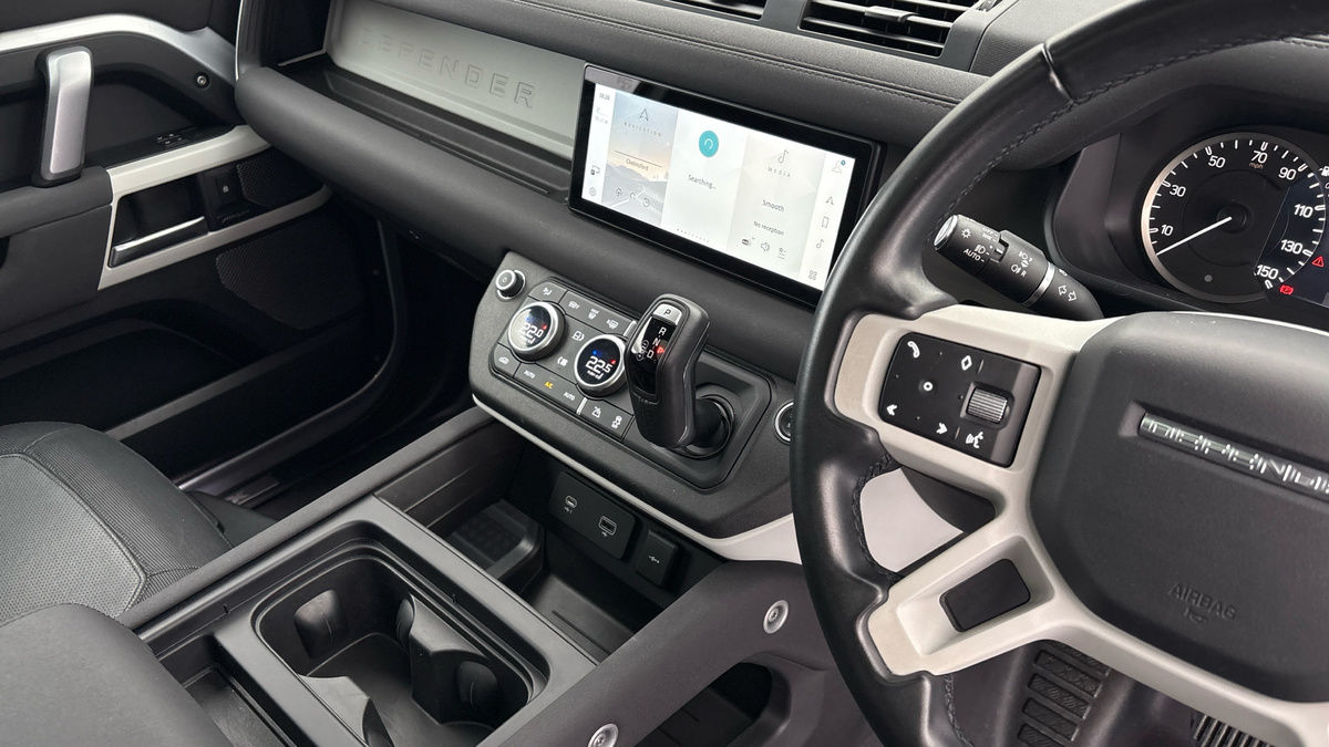 Used Land Rover Defender 2022 for sale - 78213269: Photo 18