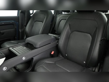 Used Land Rover Defender 110 2022 for sale - 75597800: Photo