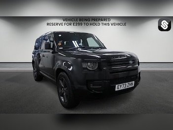 Used Land Rover Defender 2023 for sale - 78228420: Photo