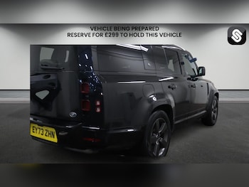 Used Land Rover Defender 2023 for sale - 78228420: Photo