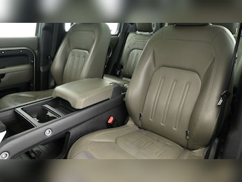 Used Land Rover Defender 110 2020 for sale - 75503903: Photo