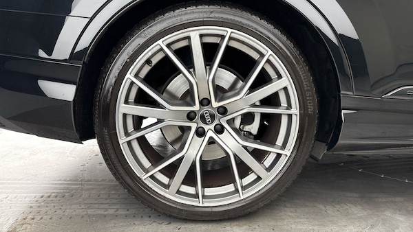 Used Audi Q7 2023 for sale - 76010586: Photo 10