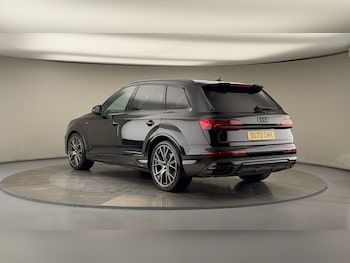 Used Audi Q7 2023 for sale - 76010586: Photo