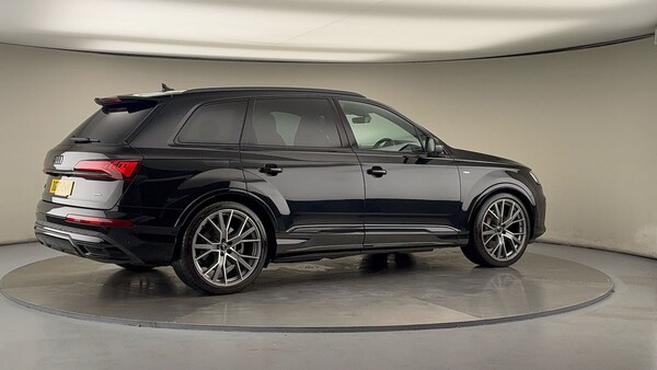 Used Audi Q7 2023 for sale - 76010586: Photo 40
