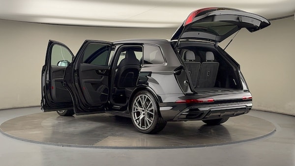 Used Audi Q7 2023 for sale - 76010586: Photo 45