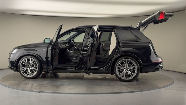 Used Audi Q7 2023 for sale - 76010586: Photo 48