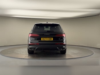 Used Audi Q7 2023 for sale - 76010586: Photo