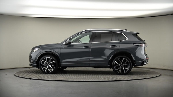 Used Volkswagen Tiguan 2024 for sale - 74290319: Photo 35