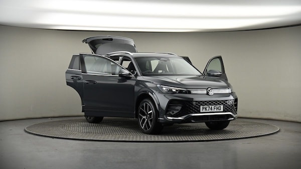 Used Volkswagen Tiguan 2024 for sale - 74290319: Photo 44
