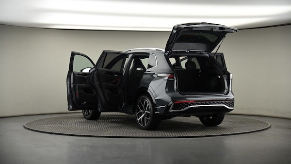 Used Volkswagen Tiguan 2024 for sale - 74290319: Photo 7