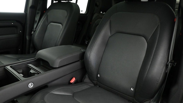 Used Land Rover Defender 110 2024 for sale - 75753625: Photo 4
