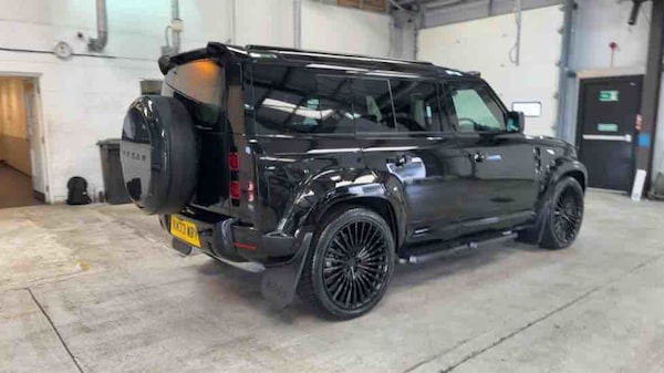 Used Land Rover Defender 110 2024 for sale - 75753625: Photo 75