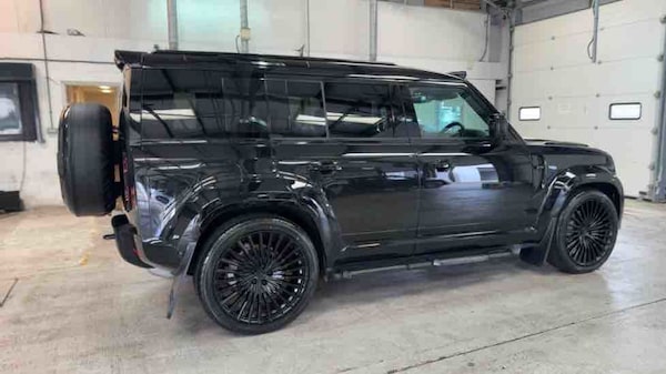 Used Land Rover Defender 110 2024 for sale - 75753625: Photo 86