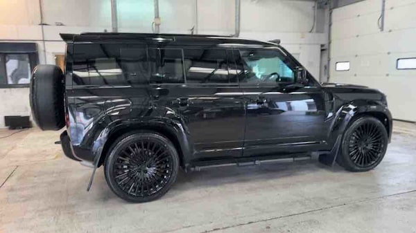 Used Land Rover Defender 110 2024 for sale - 75753625: Photo 92