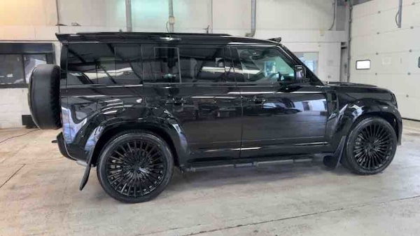Used Land Rover Defender 110 2024 for sale - 75753625: Photo 95