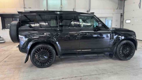Used Land Rover Defender 110 2024 for sale - 75753625: Photo 98