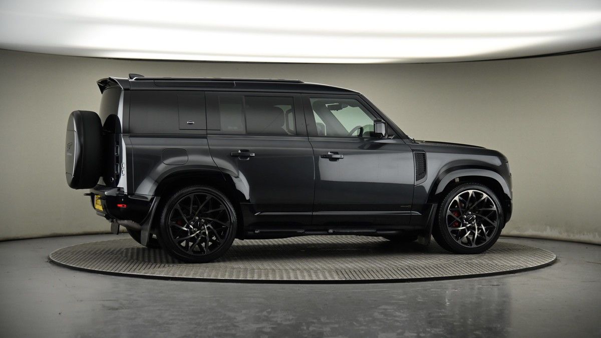 Used Land Rover Defender 110 2023 for sale - 74107070: Photo 41