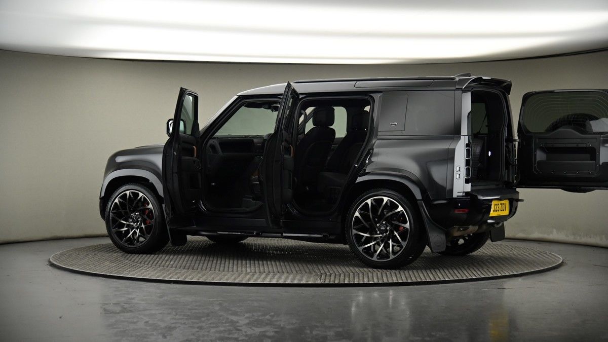 Used Land Rover Defender 110 2023 for sale - 74107070: Photo 64