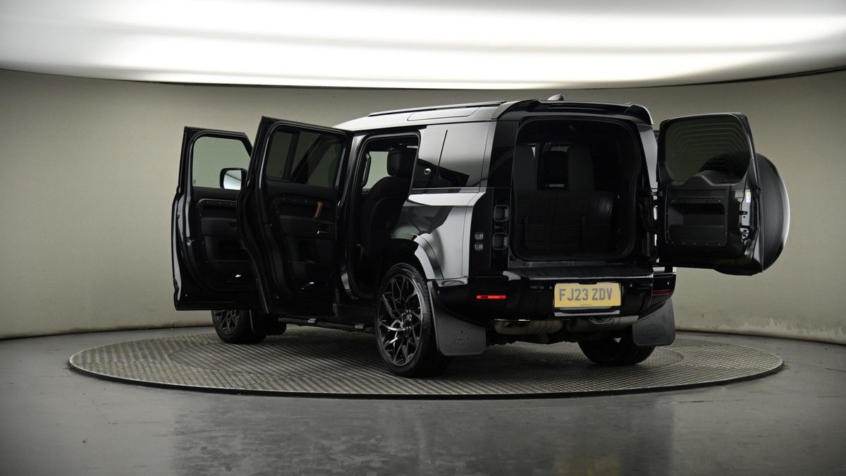 Used Land Rover Defender 110 2023 for sale - 74107070: Photo 67