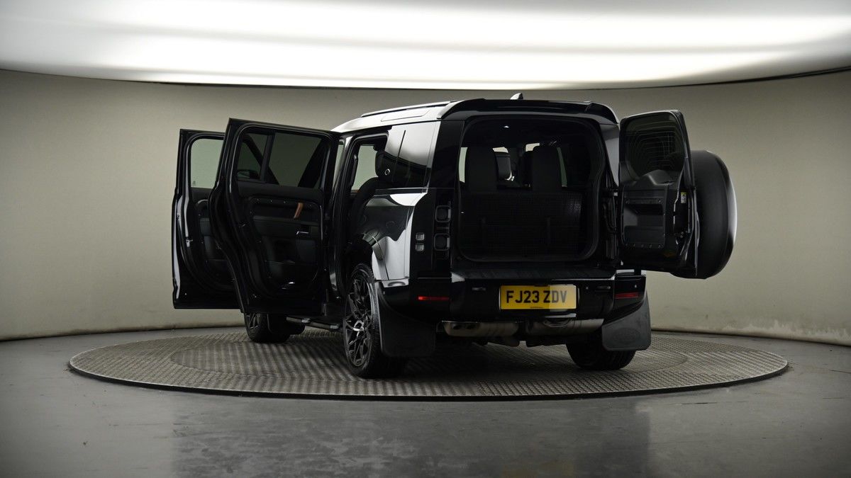 Used Land Rover Defender 110 2023 for sale - 74107070: Photo 68