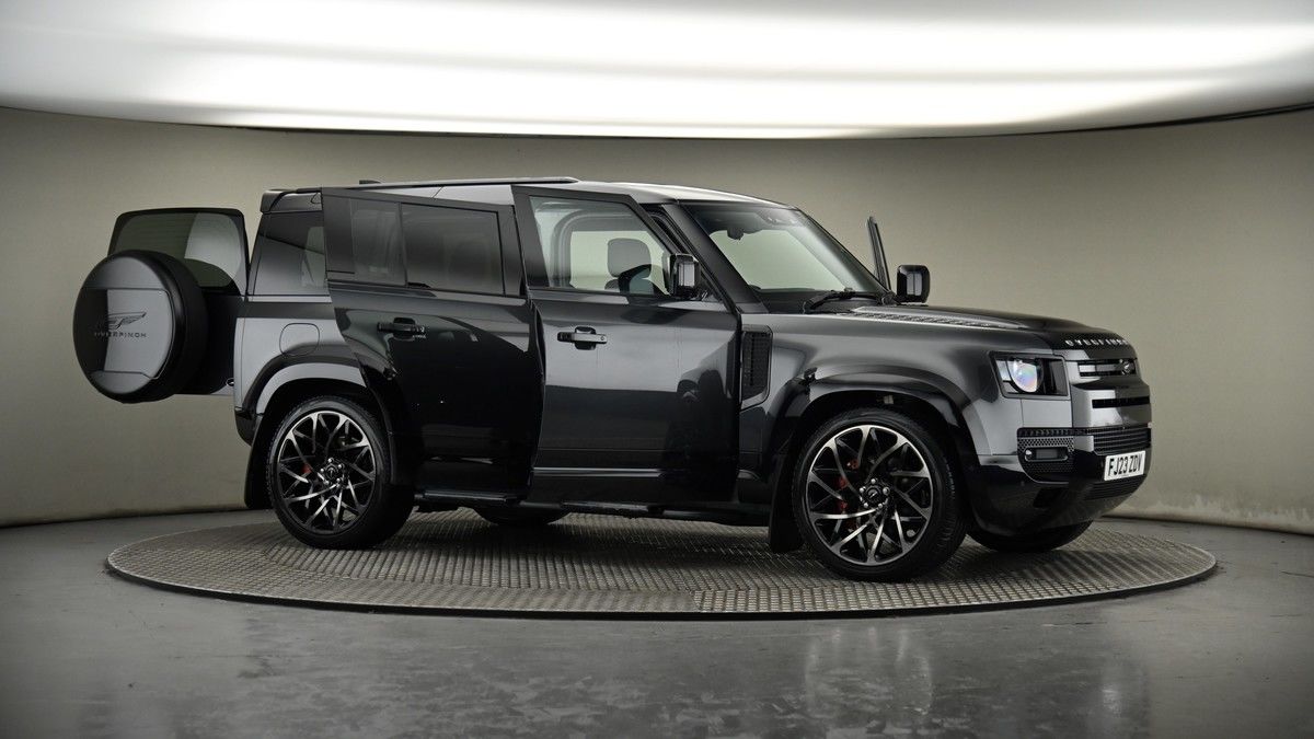 Used Land Rover Defender 110 2023 for sale - 74107070: Photo 81