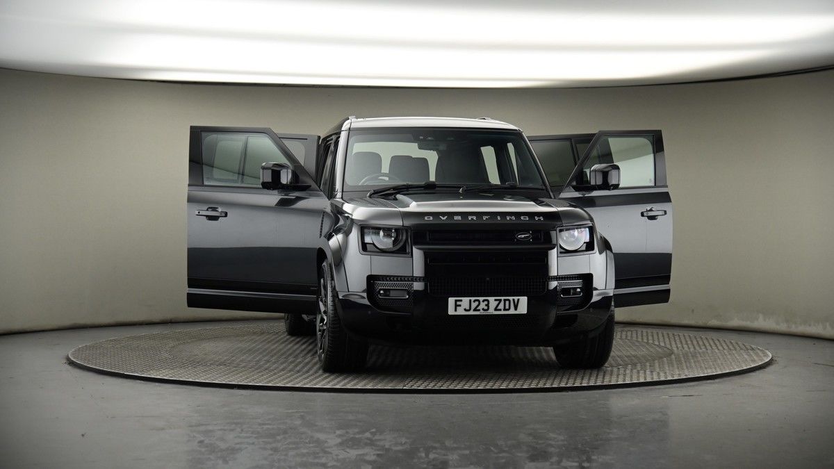 Used Land Rover Defender 110 2023 for sale - 74107070: Photo 87