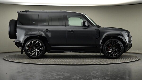 Used Land Rover Defender 110 2023 for sale - 74107070: Photo 8
