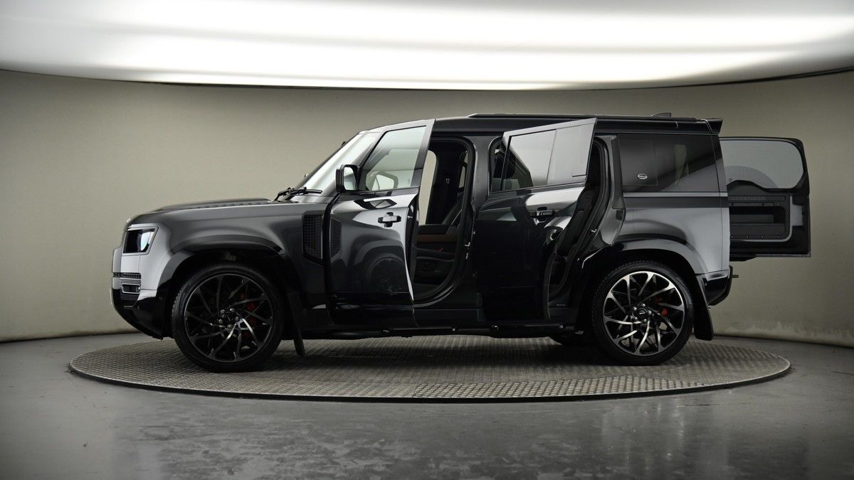 Used Land Rover Defender 110 2023 for sale - 74107070: Photo 96