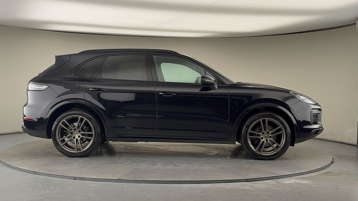 Used Porsche Cayenne 2021 for sale - 77735435: Photo 16