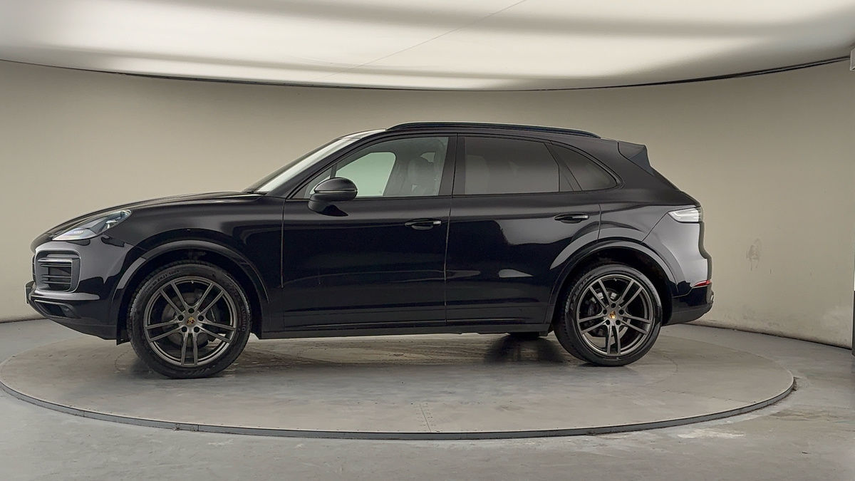 Used Porsche Cayenne 2021 for sale - 77735435: Photo 28