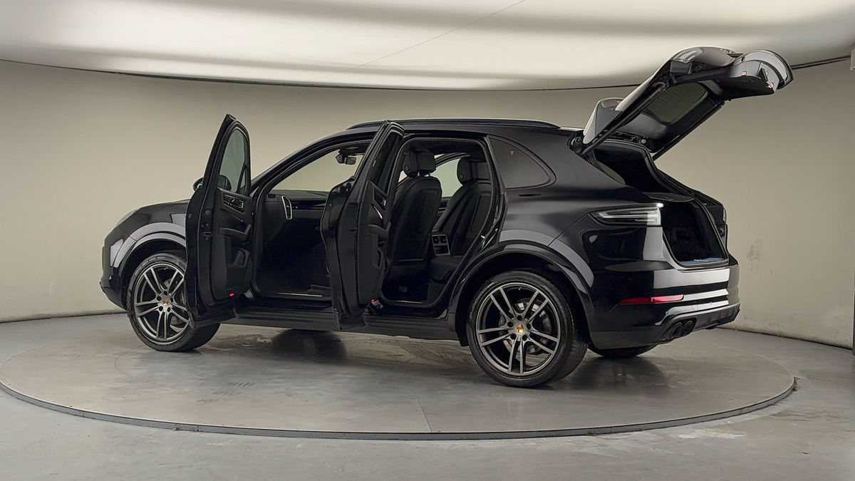 Used Porsche Cayenne 2021 for sale - 77735435: Photo 45