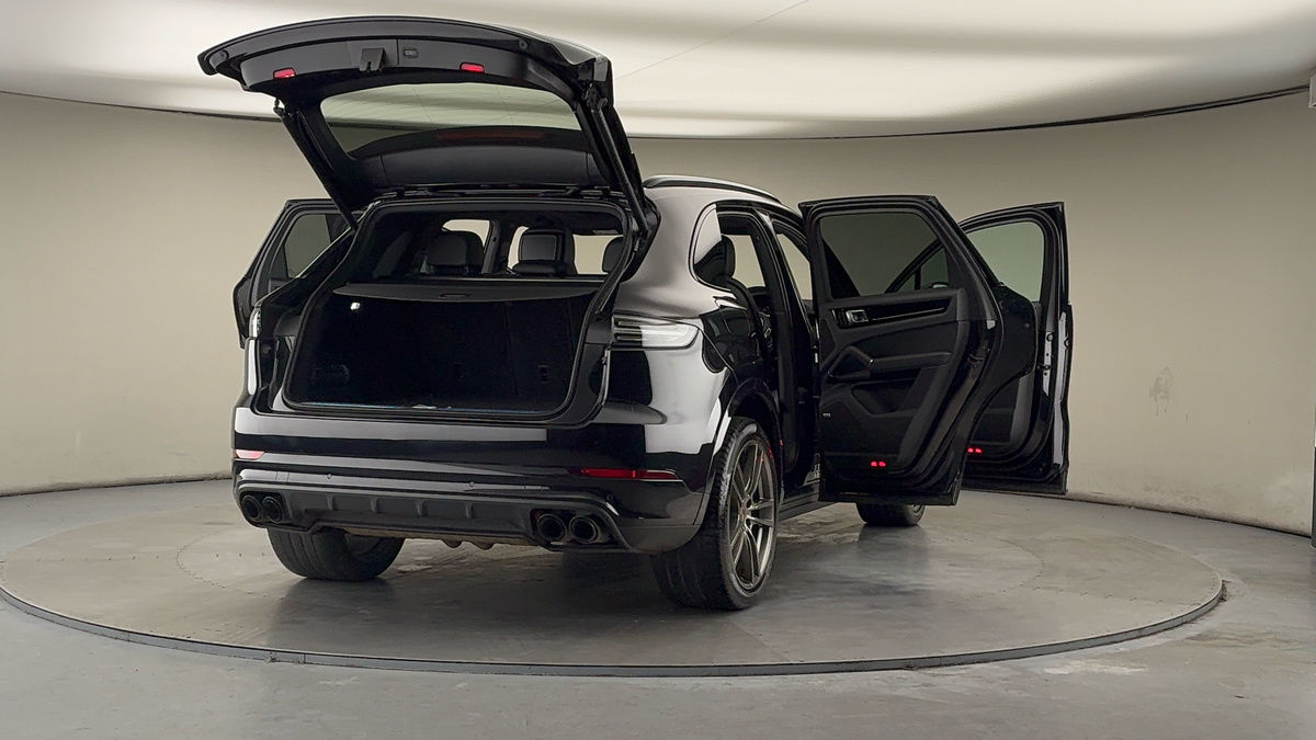 Used Porsche Cayenne 2021 for sale - 77735435: Photo 59