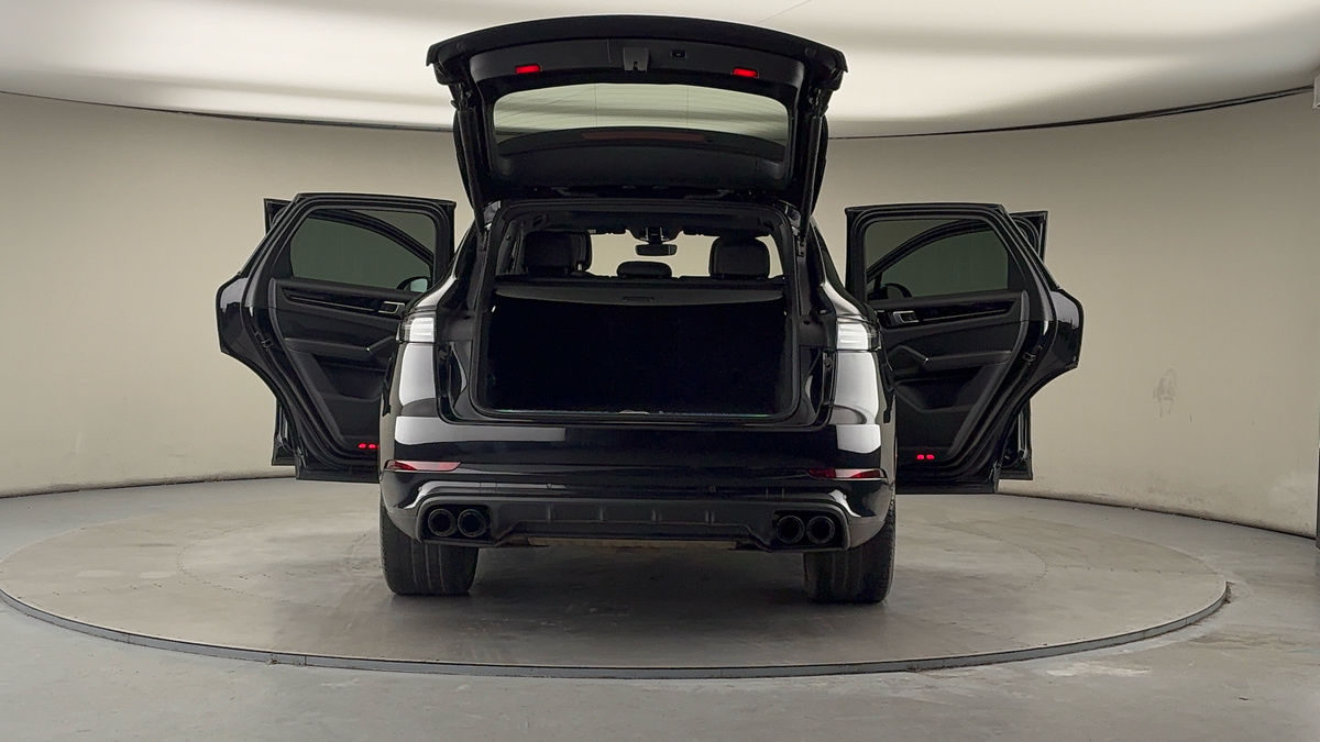 Used Porsche Cayenne 2021 for sale - 77735435: Photo 60