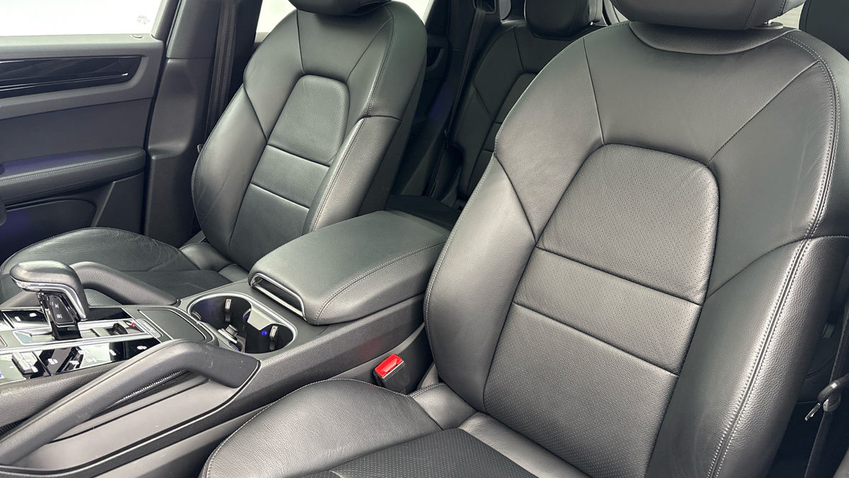 Used Porsche Cayenne 2021 for sale - 77735435: Photo 7