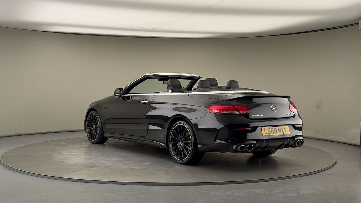 Used Mercedes-Benz C Class 2019 for sale - 76836783: Photo 2