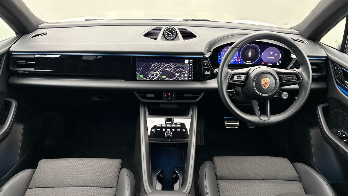 Used Porsche Macan 2025 for sale - 78111608: Photo 12