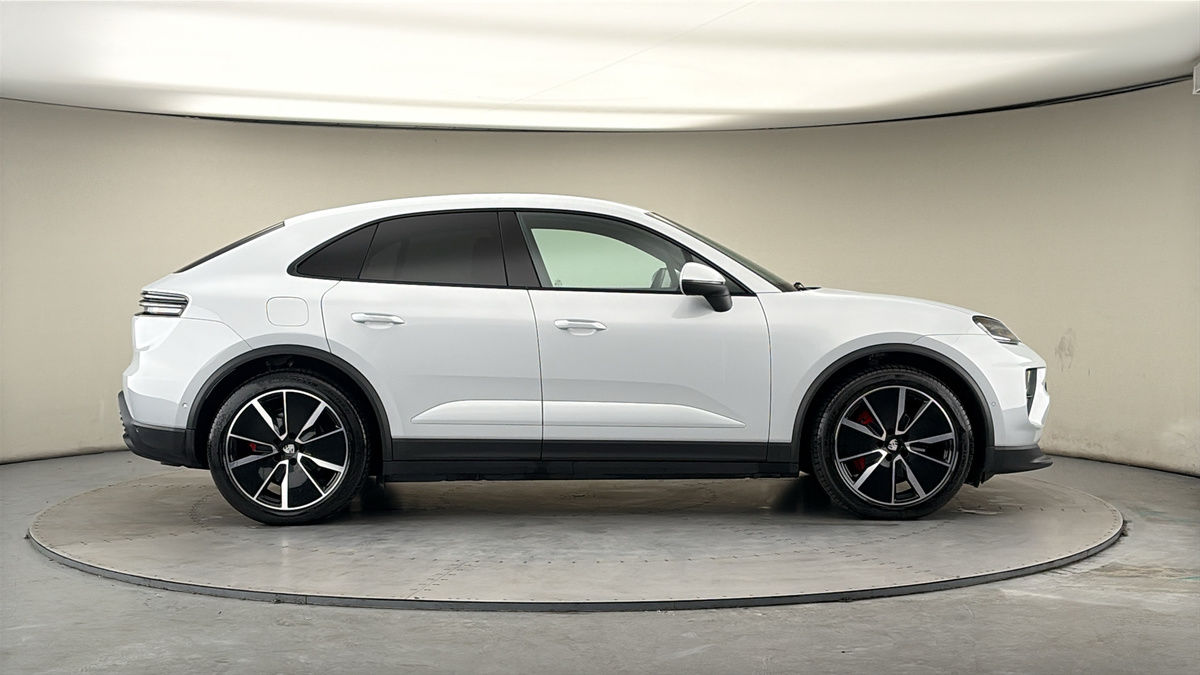 Used Porsche Macan 2025 for sale - 78111608: Photo 16