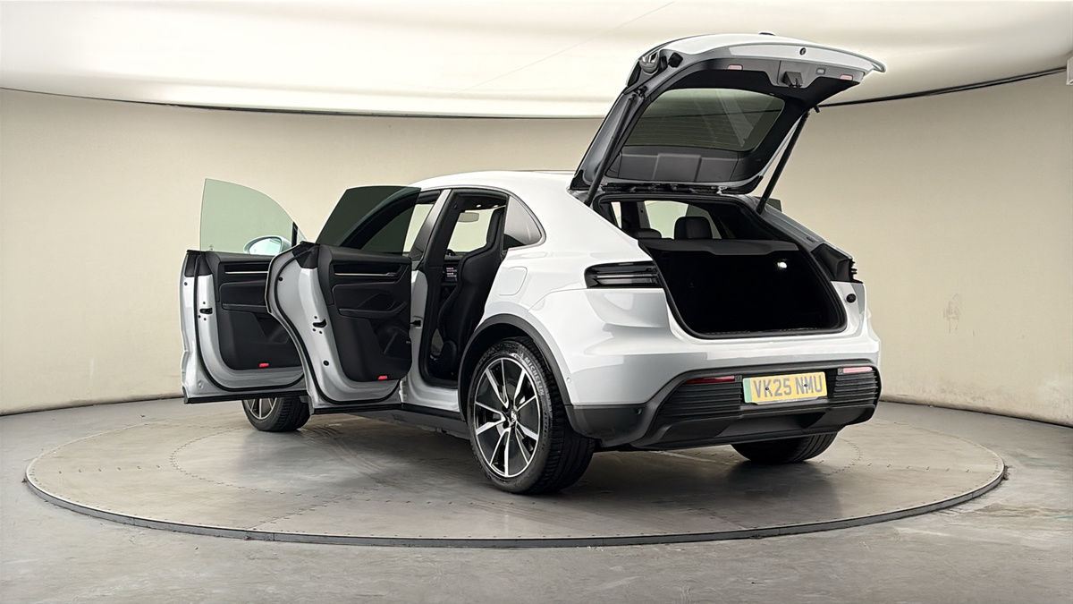 Used Porsche Macan 2025 for sale - 78111608: Photo 23