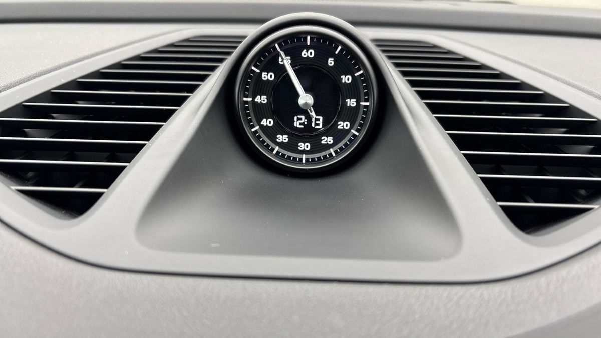 Used Porsche Macan 2025 for sale - 78111608: Photo 25