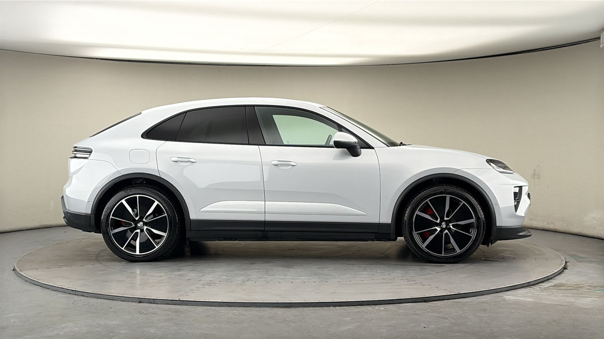 Used Porsche Macan 2025 for sale - 78111608: Photo 39