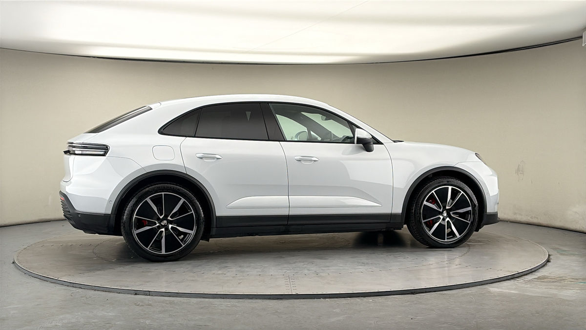 Used Porsche Macan 2025 for sale - 78111608: Photo 40