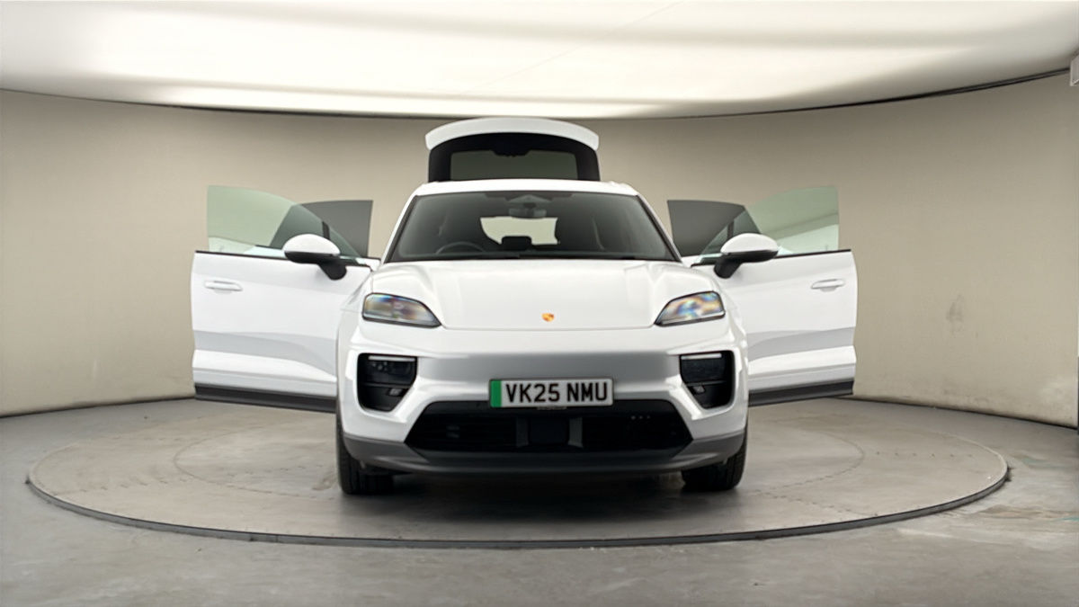 Used Porsche Macan 2025 for sale - 78111608: Photo 54