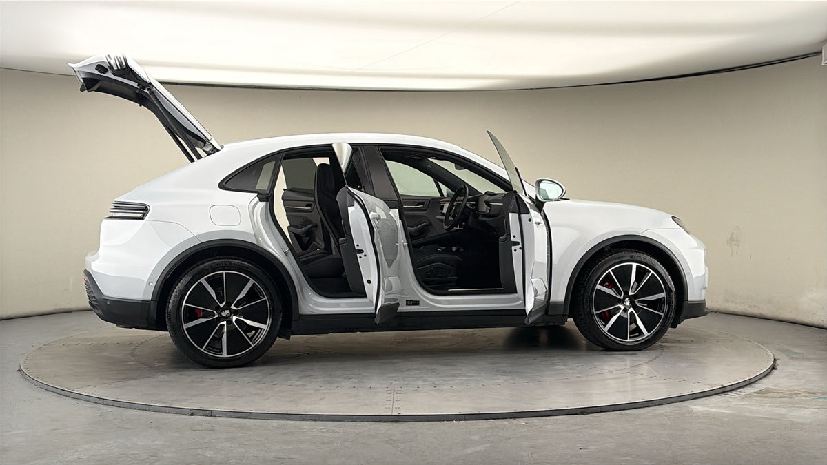 Used Porsche Macan 2025 for sale - 78111608: Photo 59